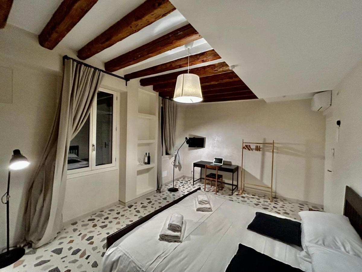 Farini Suites Wi-Fi Venezia Eksteriør bilde