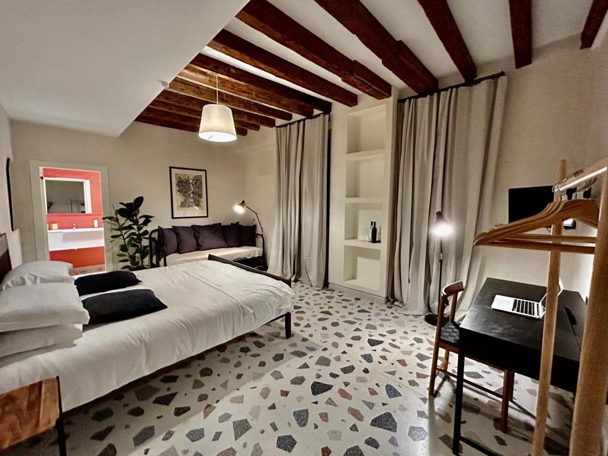 Farini Suites Wi-Fi Venezia Eksteriør bilde