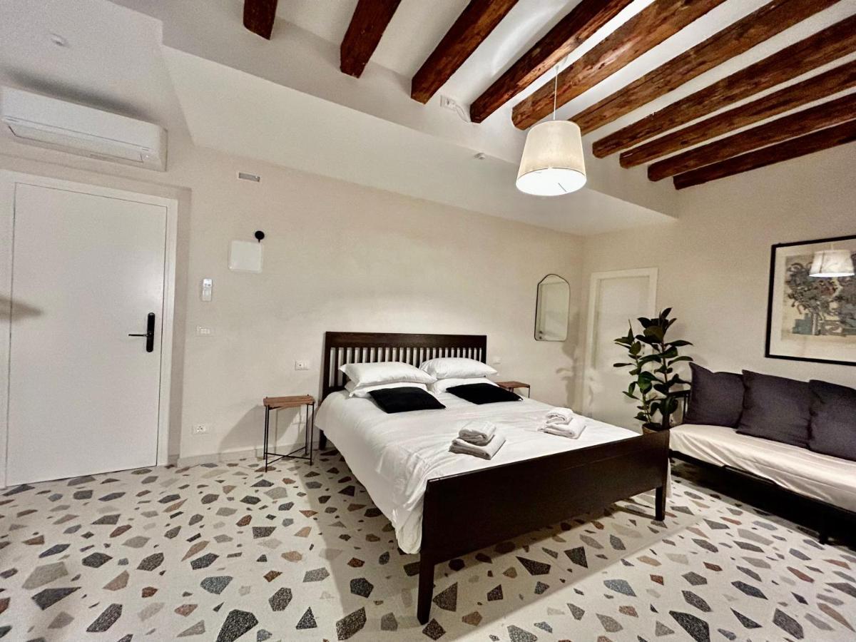 Farini Suites Wi-Fi Venezia Eksteriør bilde