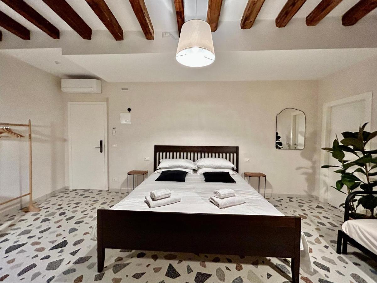 Farini Suites Wi-Fi Venezia Eksteriør bilde