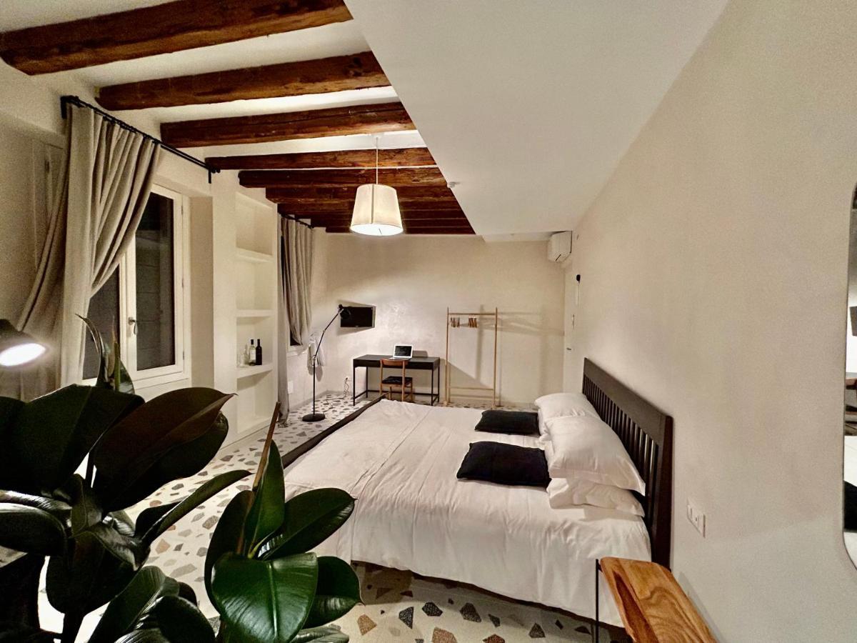 Farini Suites Wi-Fi Venezia Eksteriør bilde