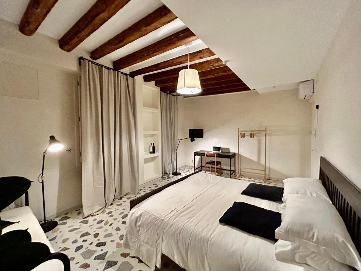 Farini Suites Wi-Fi Venezia Eksteriør bilde