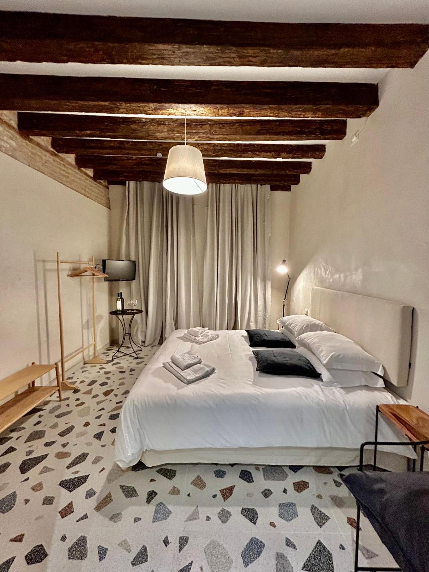 Farini Suites Wi-Fi Venezia Eksteriør bilde